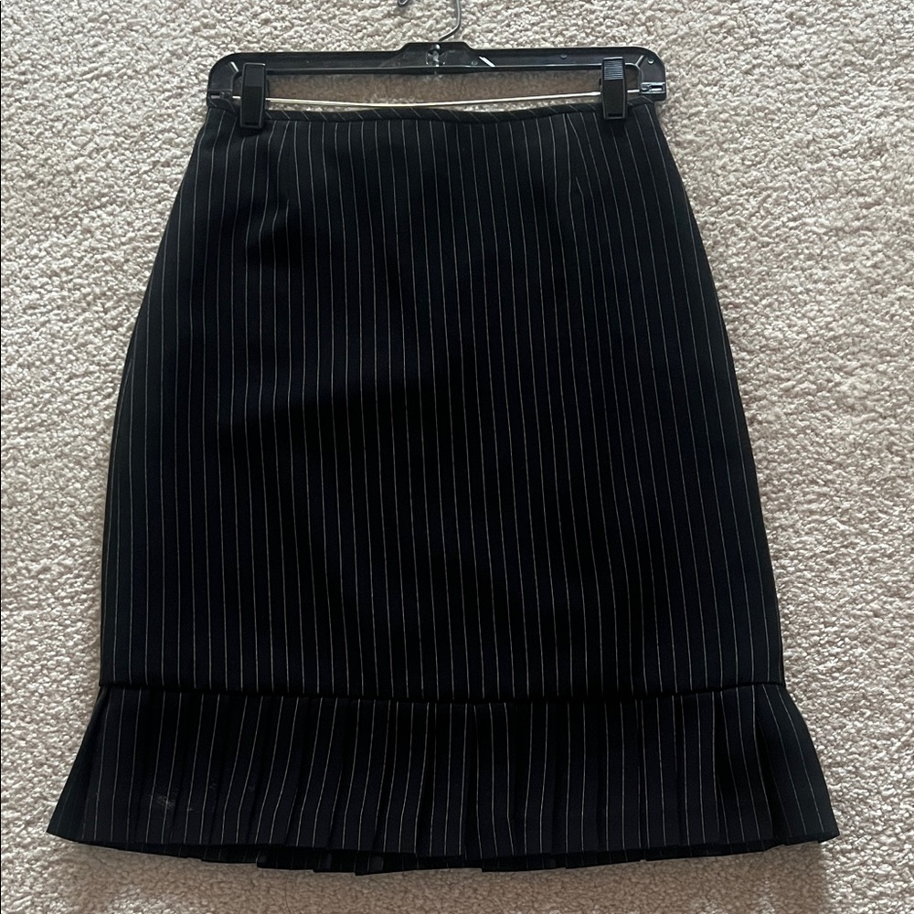 Elegant Black Pinstripe Skirt With Ruffled Hem